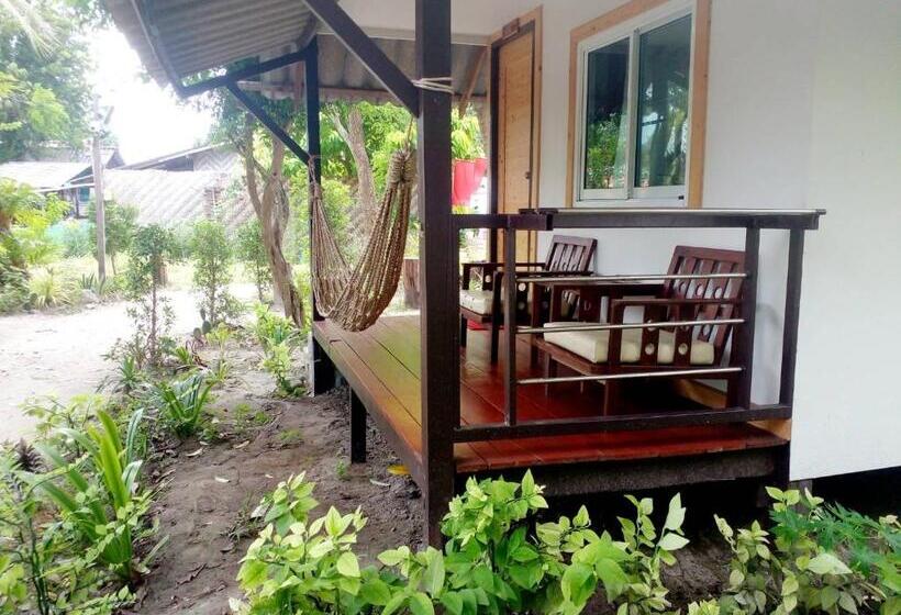 Lipe Garden Beach Resort