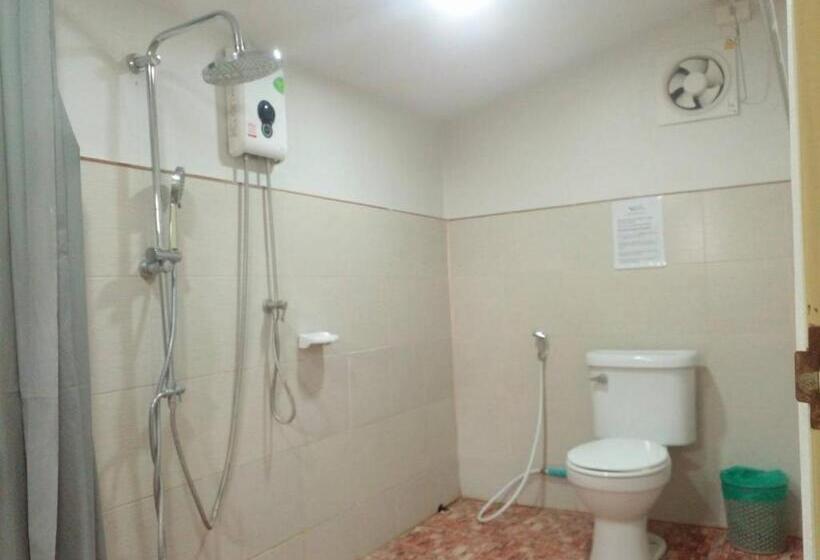 Lipe Garden Beach Resort