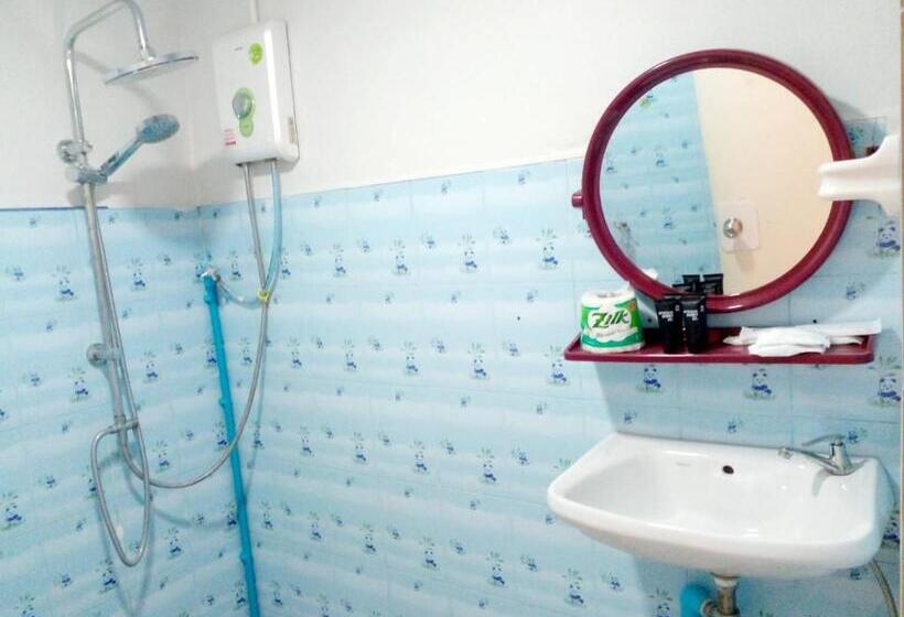 Lipe Garden Beach Resort