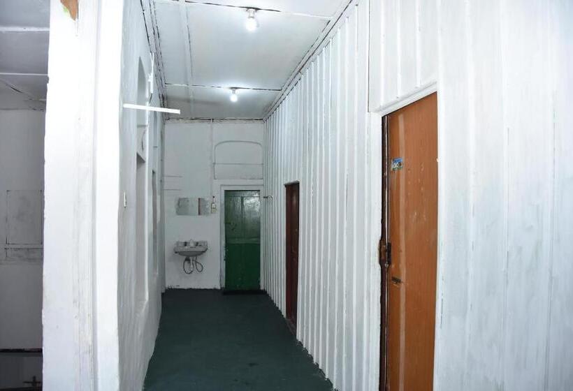 بنسيون Bababora House