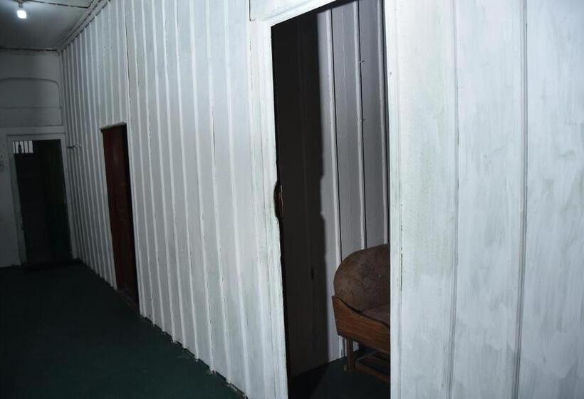 بنسيون Bababora House