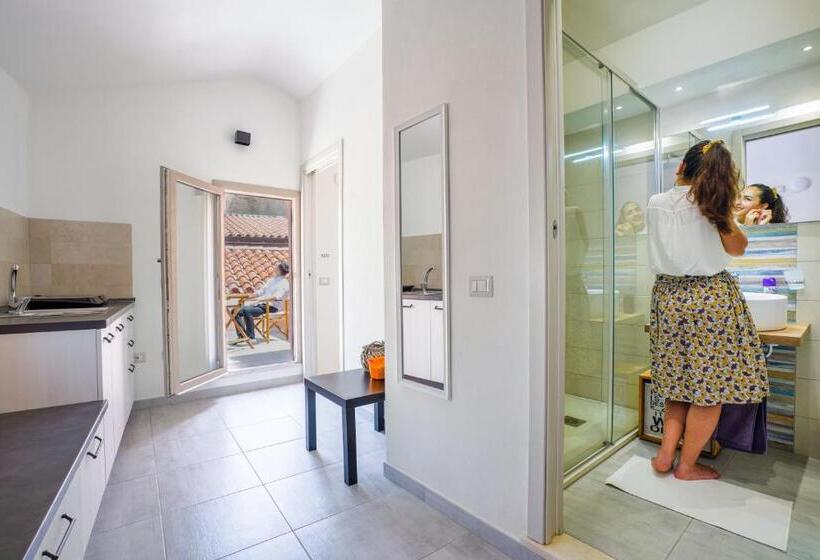 פנסיון Casa Mirto