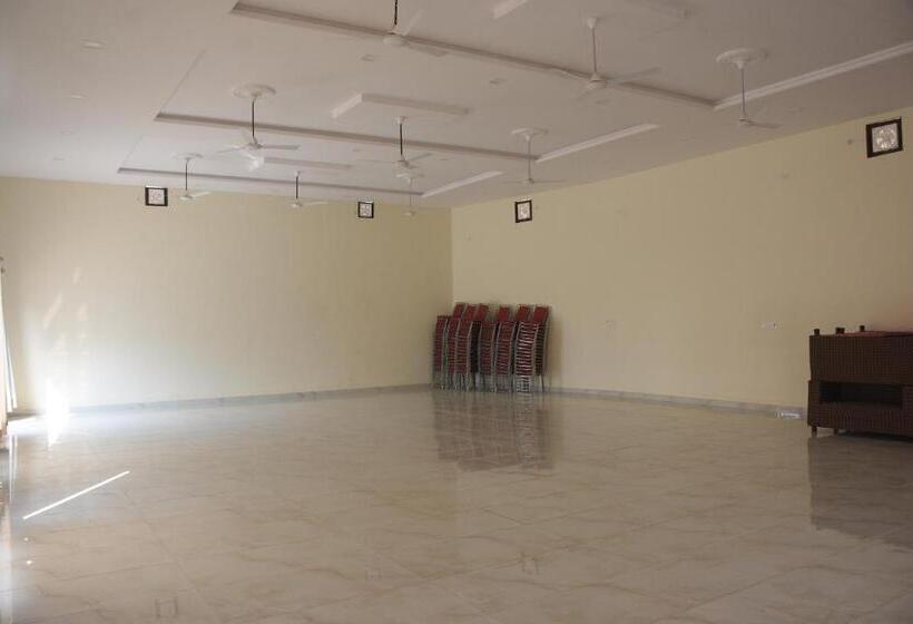 펜션 Guru Kripa Garden