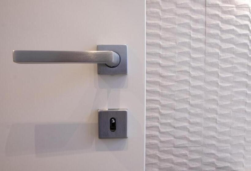 Пансион Home Alba Rooms