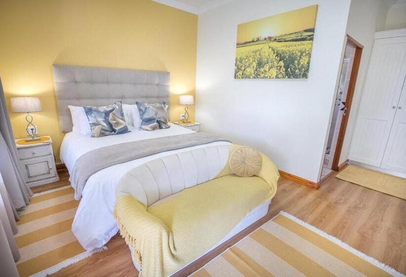 펜션 Mirihof Retreat And Olive Estate