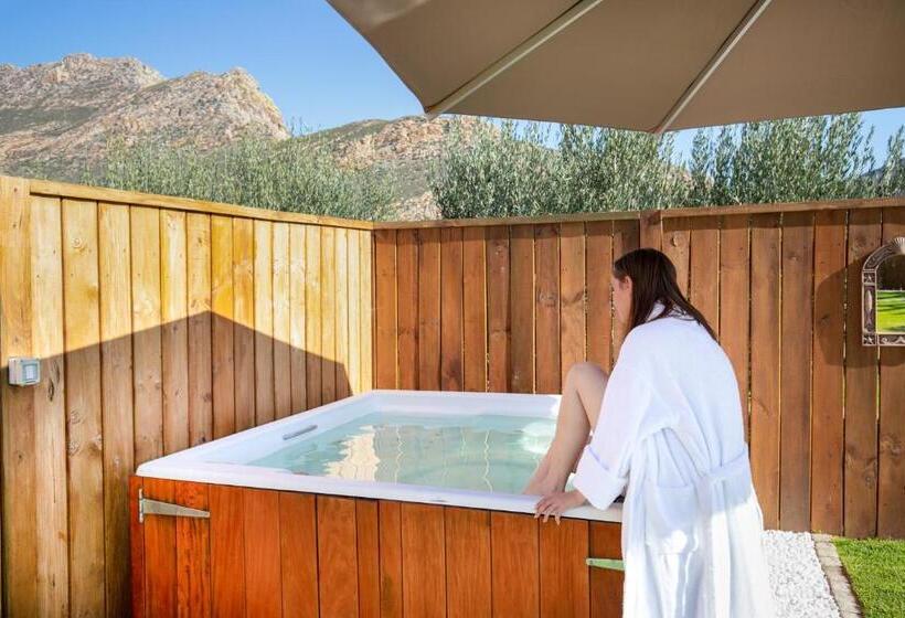 펜션 Mirihof Retreat And Olive Estate