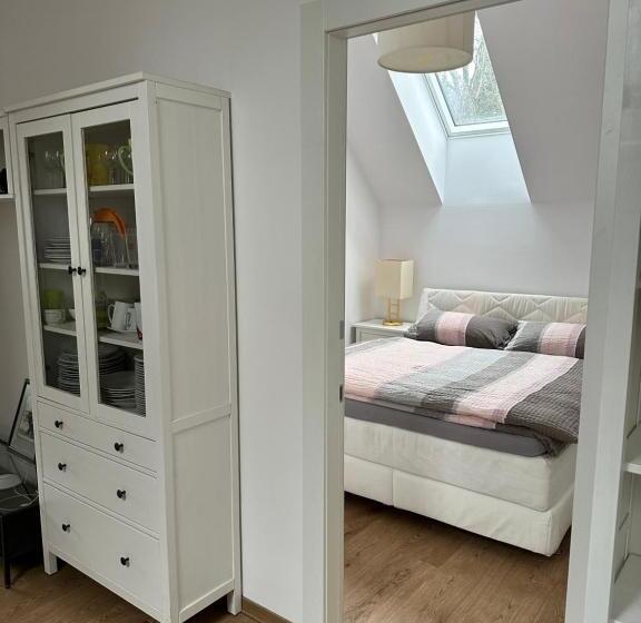 פנסיון Penzion Apidae