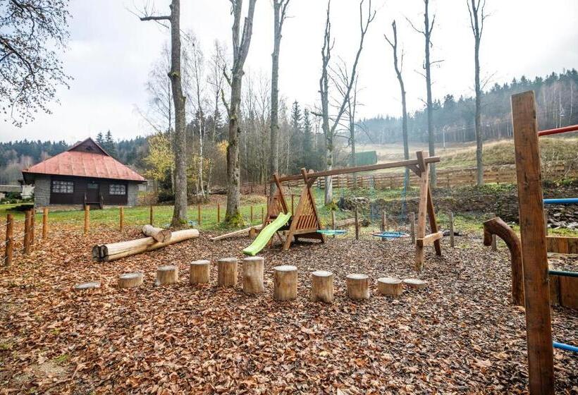 פנסיון Penzion Apidae