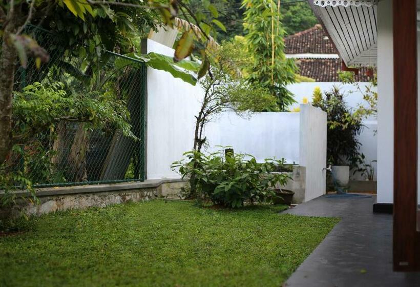 펜션 Triple Edge Villa