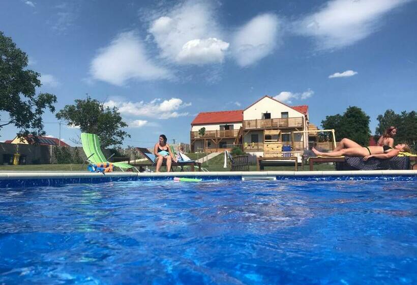 פנסיון U Jeřába   Komplex C