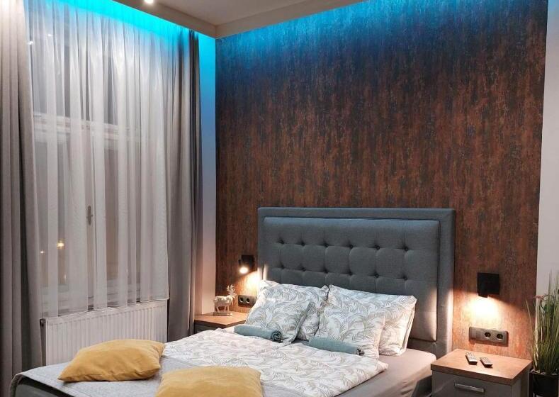 Silver Dawn Apartments