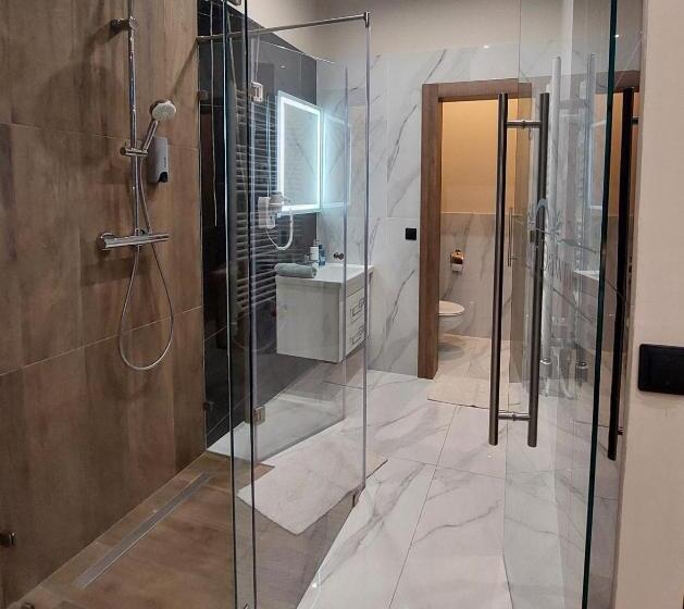 Silver Dawn Apartments