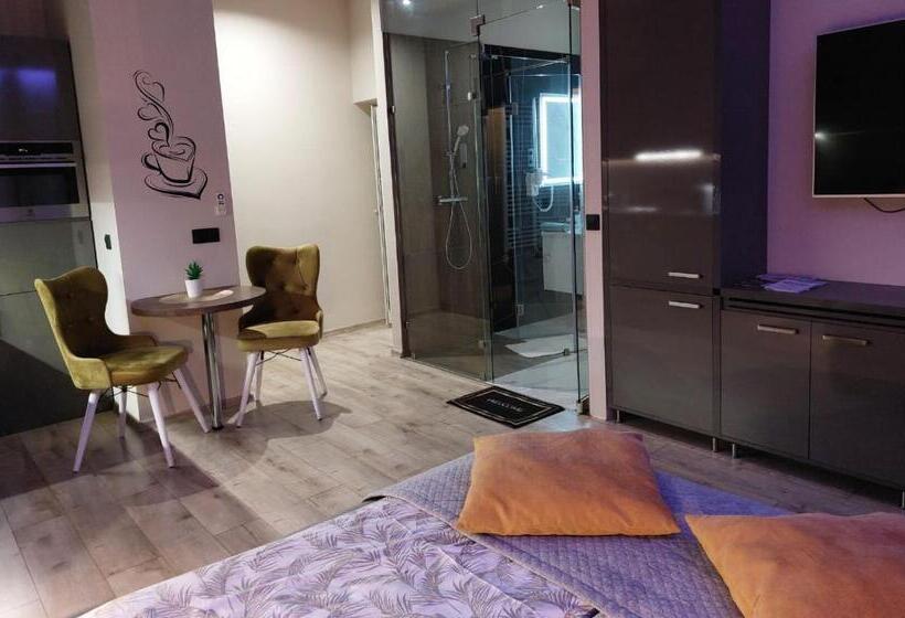 Silver Dawn Apartments