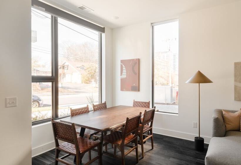 The Grove By Avantstay