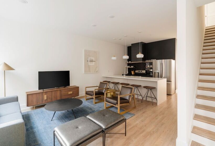 The Grove By Avantstay