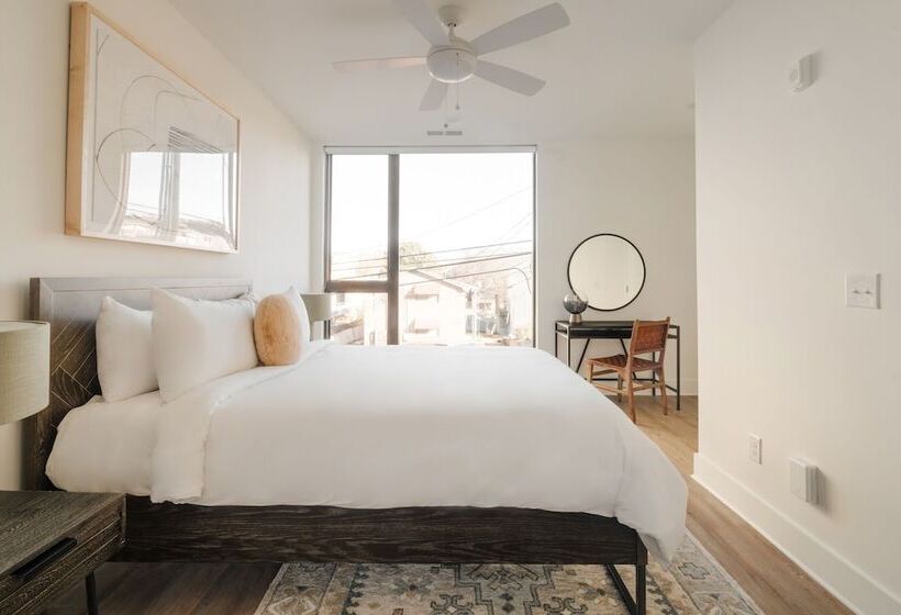 The Grove By Avantstay