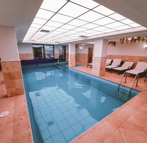 Stand Art апартамент , смолянски езера