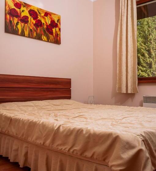 Stand Art апартамент , смолянски езера