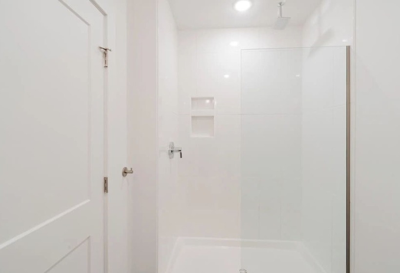 The Grove By Avantstay