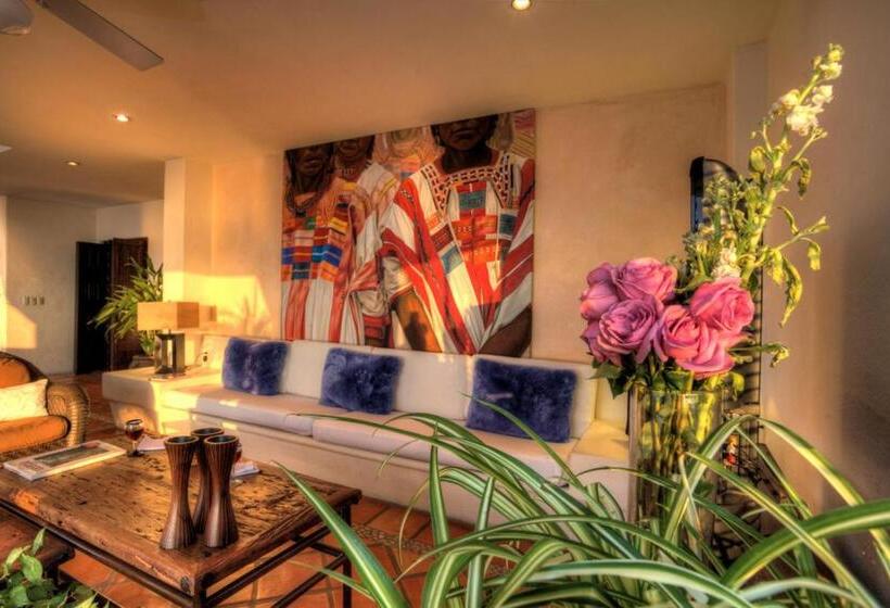 Villa In Conchas Chinas Vallarta