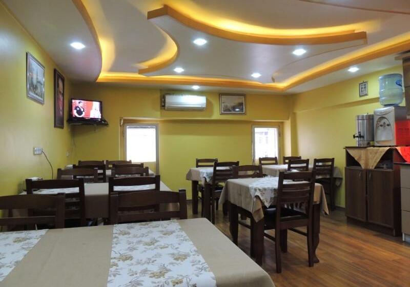 هتل Adana Saray