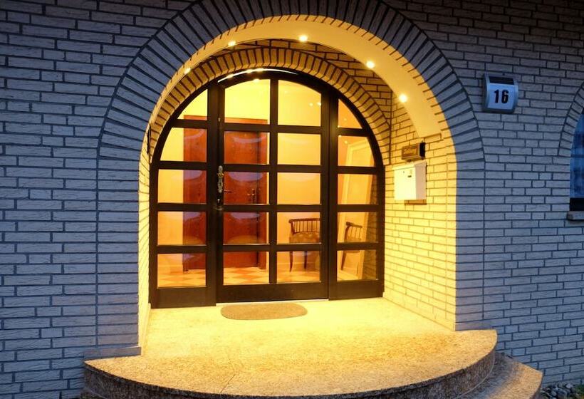 Bed and Breakfast Villa Orchard Frankfurt