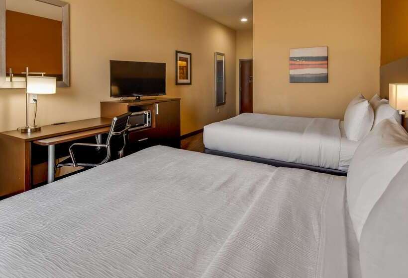 Best Western St. Louis Airport North Hotel & Suites