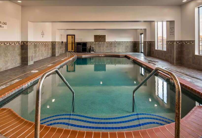 Best Western St. Louis Airport North Hotel & Suites