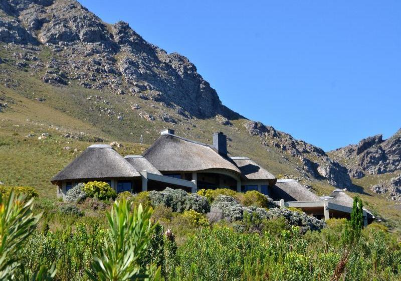 Bezweni Lodge