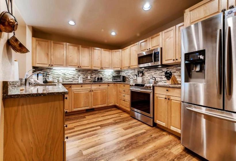 Cascades Townhomes By Steamboat Resorts