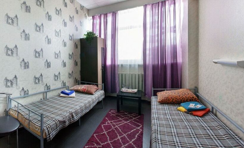 Express Hotel & Hostel