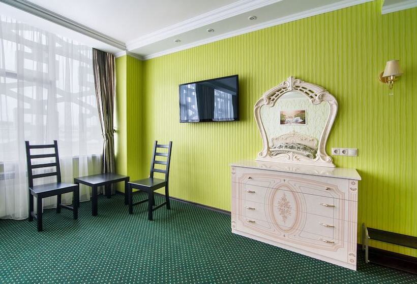 Express Hotel & Hostel