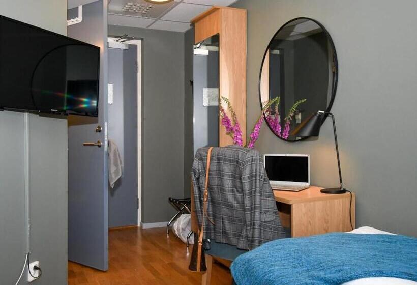 Hasse På Sjökanten Hotell & Restaurang