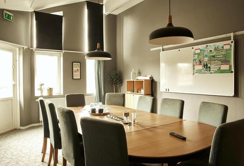 Hasse På Sjökanten Hotell & Restaurang