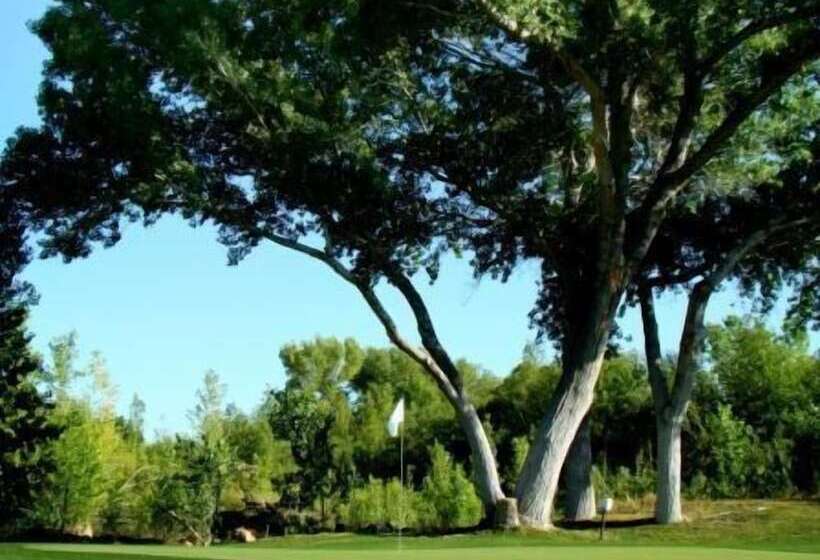 Historic Beaver Dam Lodge, Golf & Rv Resort