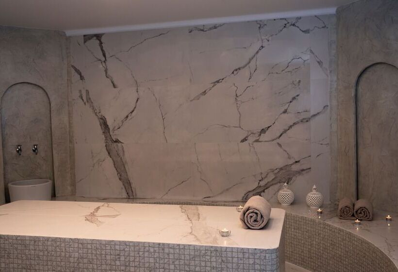 Отель Acroterra Rosa Luxury Suites & Spa