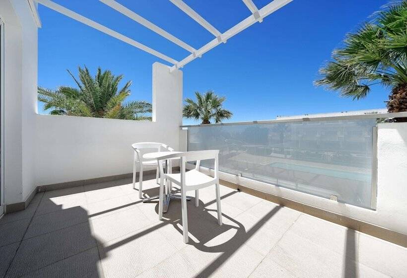 Отель Aequora Lanzarote Suites