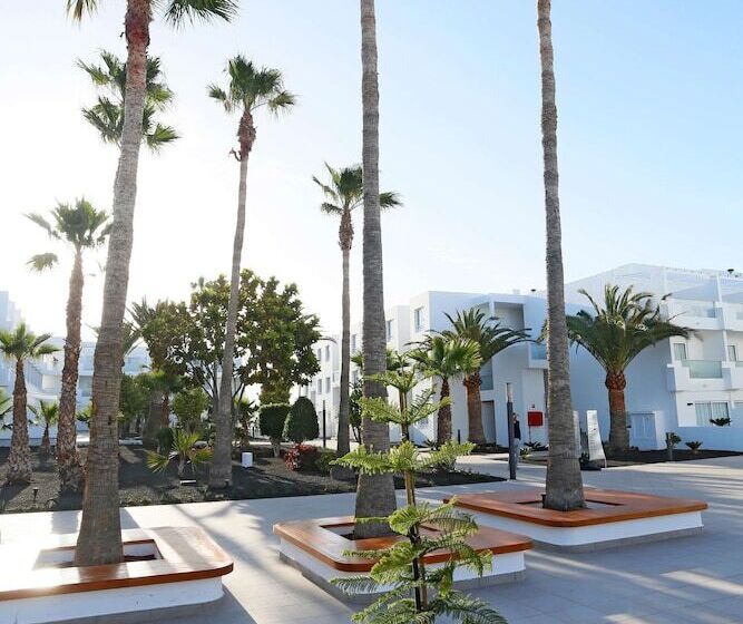 Отель Aequora Lanzarote Suites