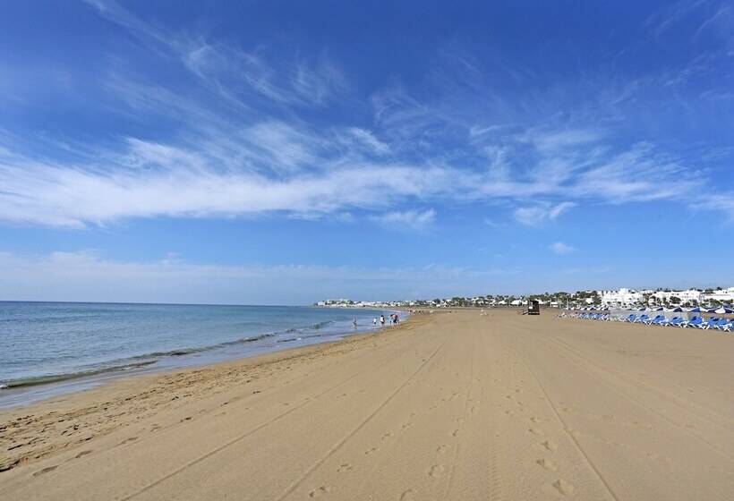 Отель Aequora Lanzarote Suites
