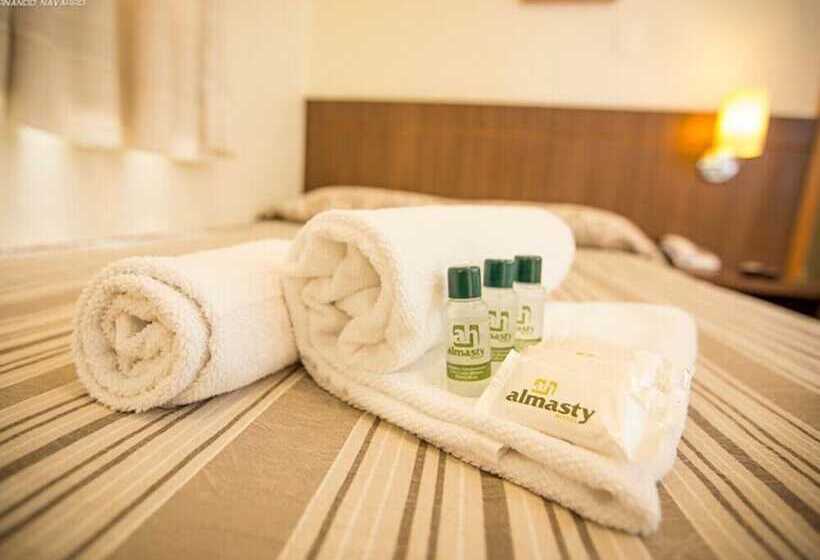 酒店 Almasty