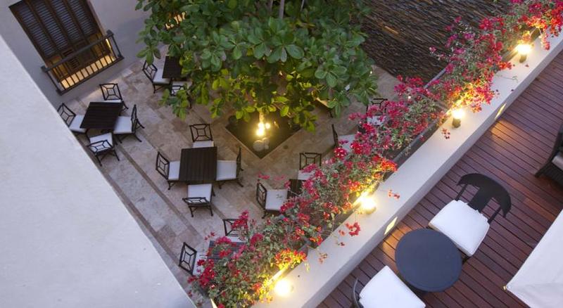 فندق Bastion Luxury