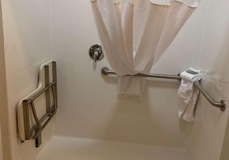 فندق Best Western North Bryant Inn