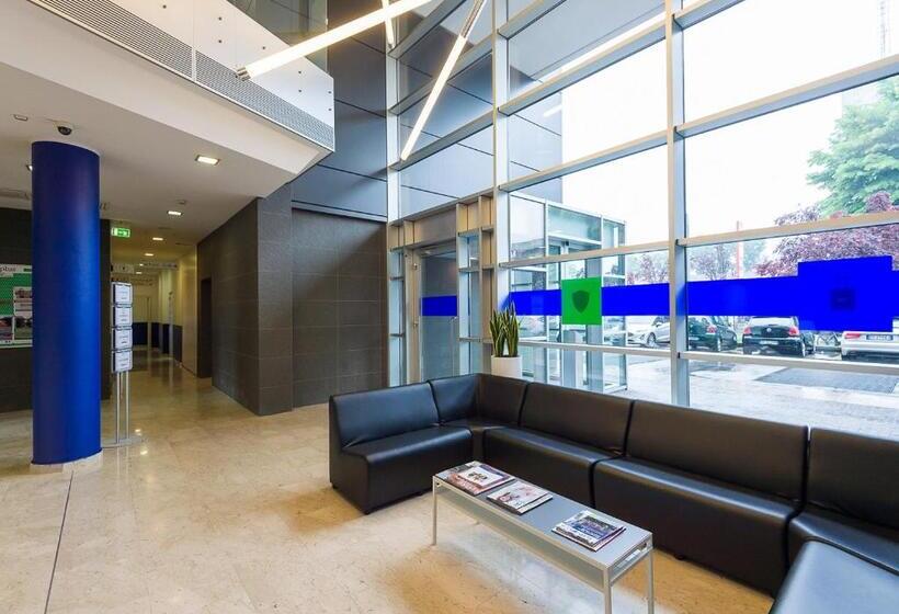 هتل Camplus Turro Casa Per Ferie