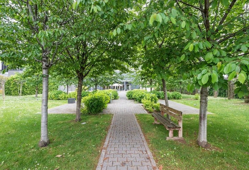 هتل Camplus Turro Casa Per Ferie