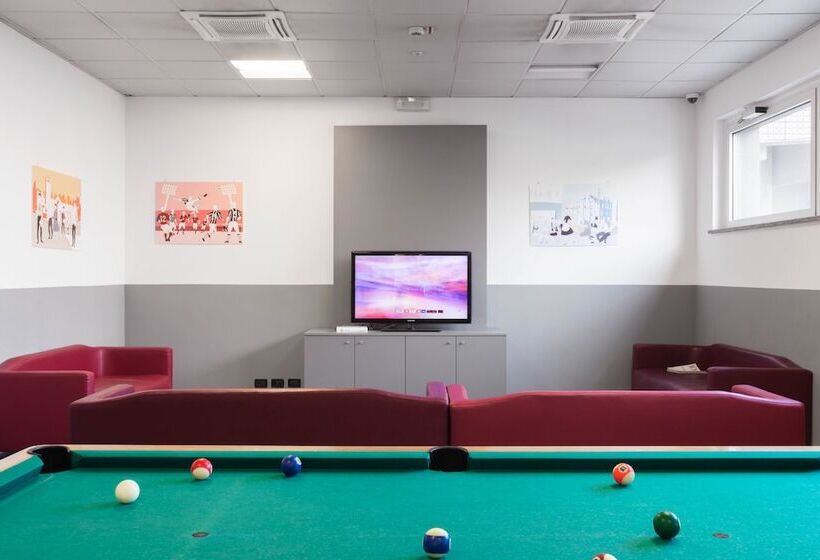 هتل Camplus Turro Casa Per Ferie