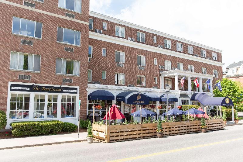 Capitol Plaza Hotel Montpelier Tapestry Collection By Hilton