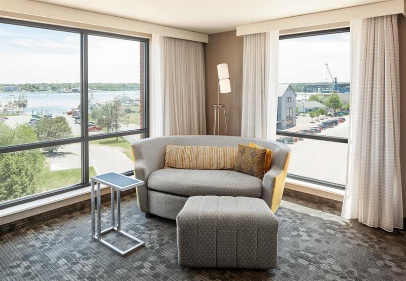 ホテル Courtyard By Marriott Portland Downtown/waterfront