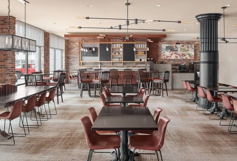 ホテル Courtyard By Marriott Portland Downtown/waterfront