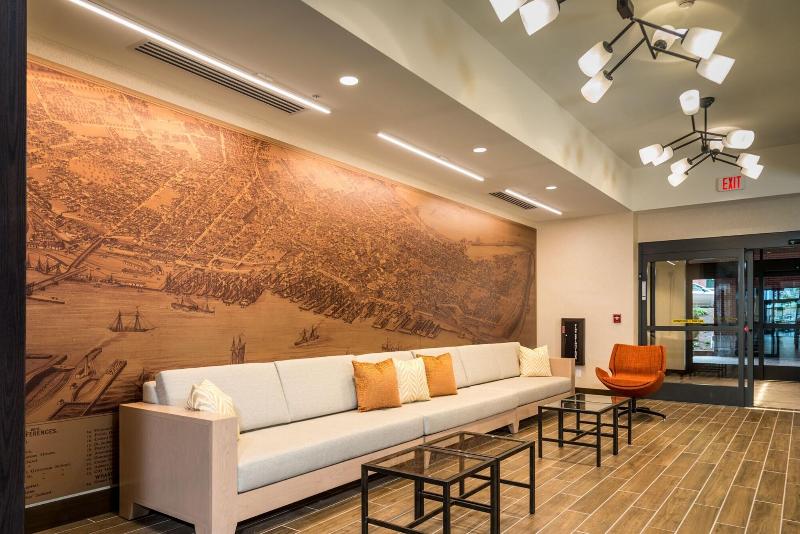 ホテル Courtyard By Marriott Portland Downtown/waterfront