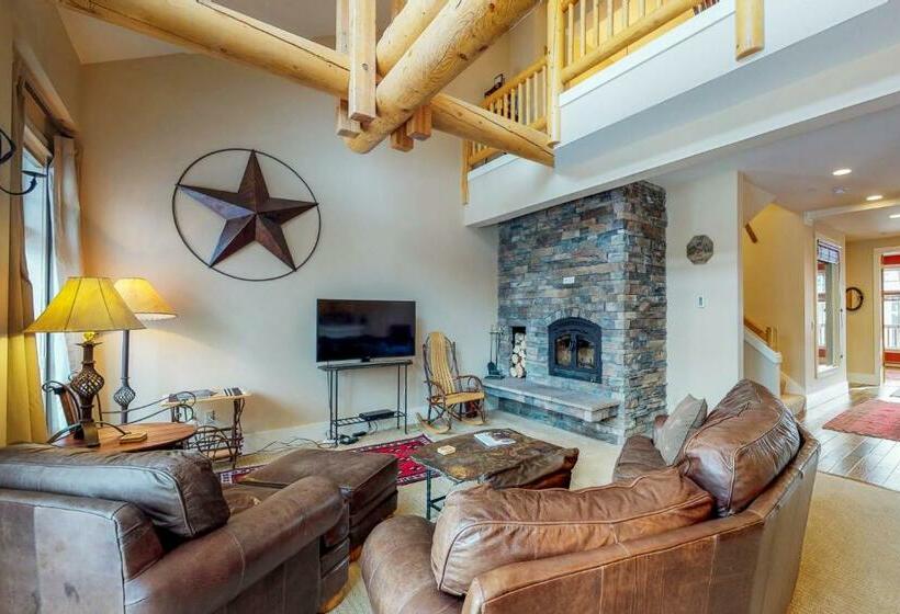 هتل Crail Creek 607